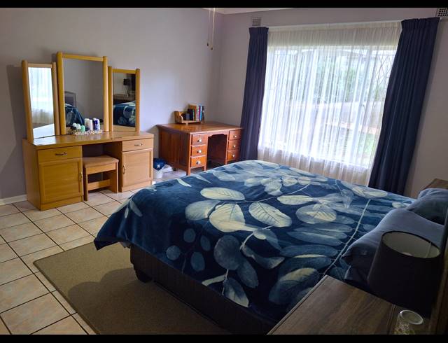 3 BEDROOM FREEHOLD SOLD IN HOWICK NORTH